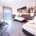 Fairsleep Avia 汽车旅馆